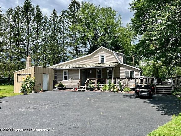 5th image of 3299 Owego Tpke