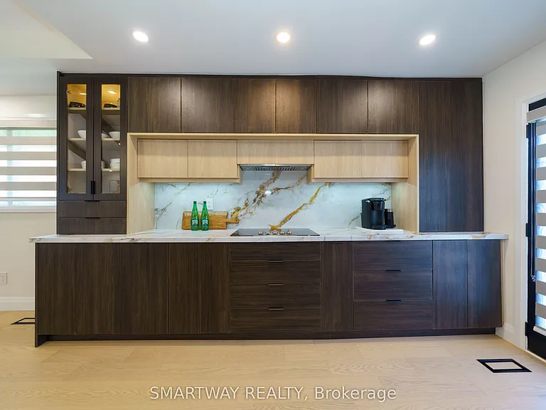 107 Campbell Cres — Photo 21