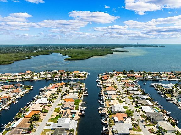 3rd image of 5041 Cabrilla Ct