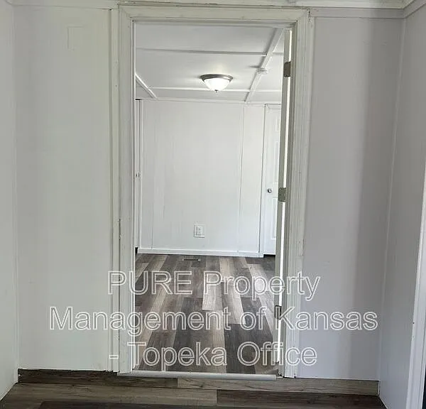1208 Oak St #4 — Photo 7