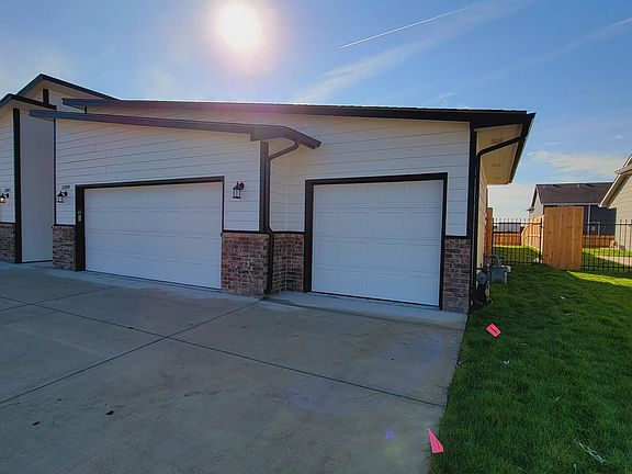 5th image of 5289 N Toben St