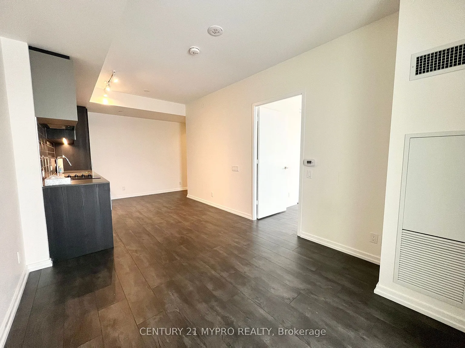 1 bed, $2,050 — Photo 4