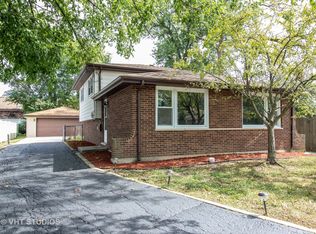 16143 Oak Ave, Oak Forest, IL 60452