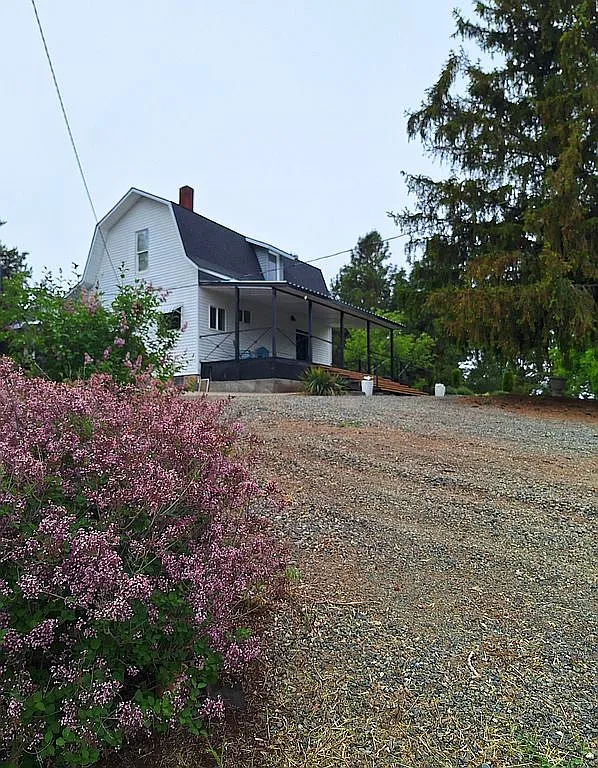 620 McKee Rd photo 1