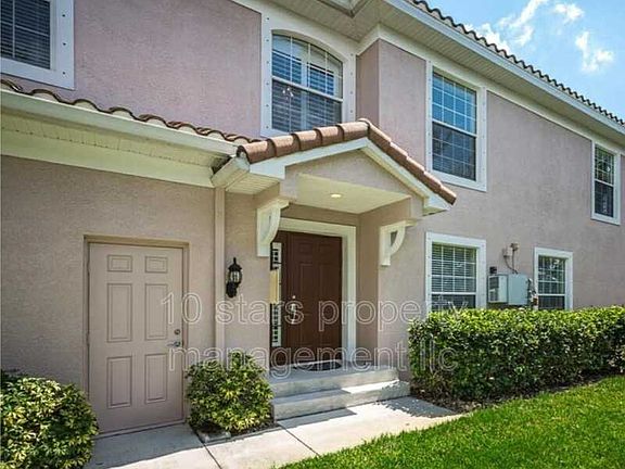 3rd image of 2116 Carriage Ln #1