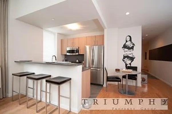 Rented by Triumph Property Group | media 27