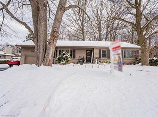 335 Goodram Dr, Burlington, ON L7L2J9