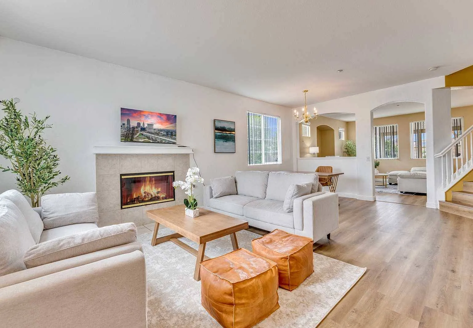 4 bed, 2.5 bath, 2230 sqft, $7,500 — Photo 1