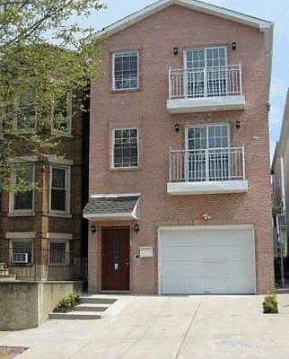 Rented by Trump International Realty | media 7