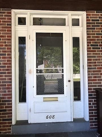 Quite neighborhood convenient to parks, shopping, and Governor Mifflin schools.
