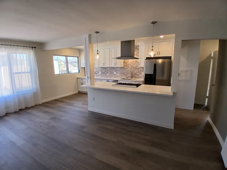 317 Walnut Ave #6 — Photo 7