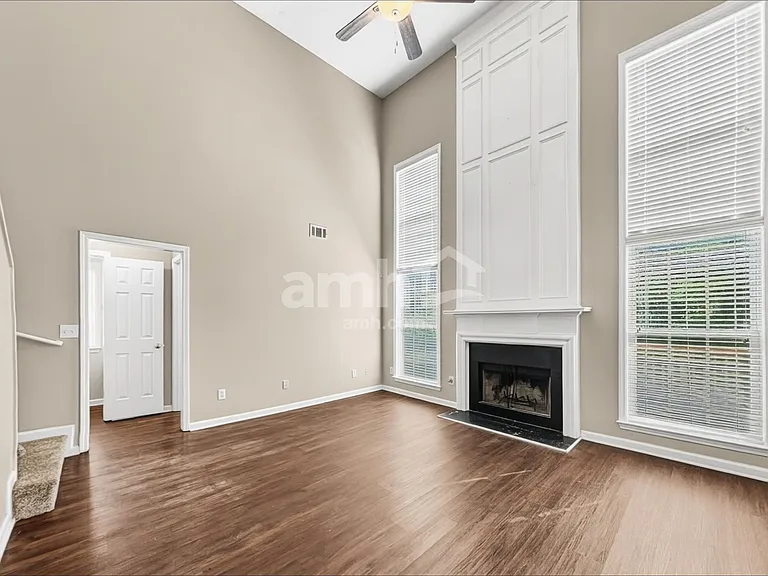 3450 Ridgefair Dr — Photo 7