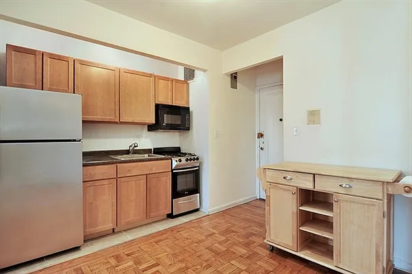 Sold by Citi Habitats | media 15