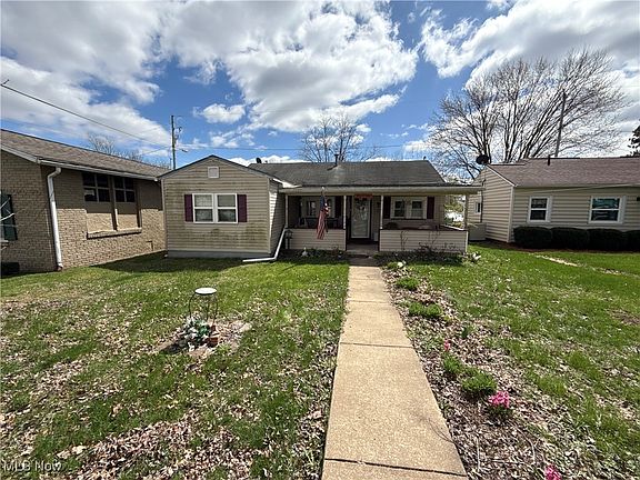 3rd image of 1227 Gorley St