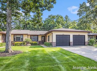 2156 Terrace Van Dr NE, Grand Rapids, MI 49505