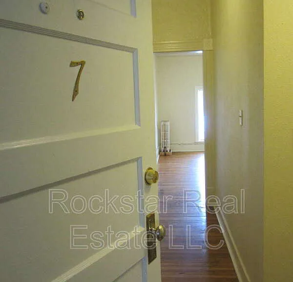 924 S Maple St #7 — Photo 9