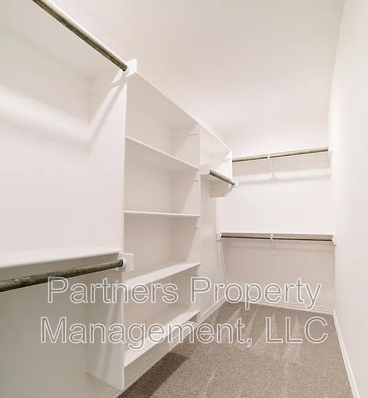 372 Canada Dr — Photo 12