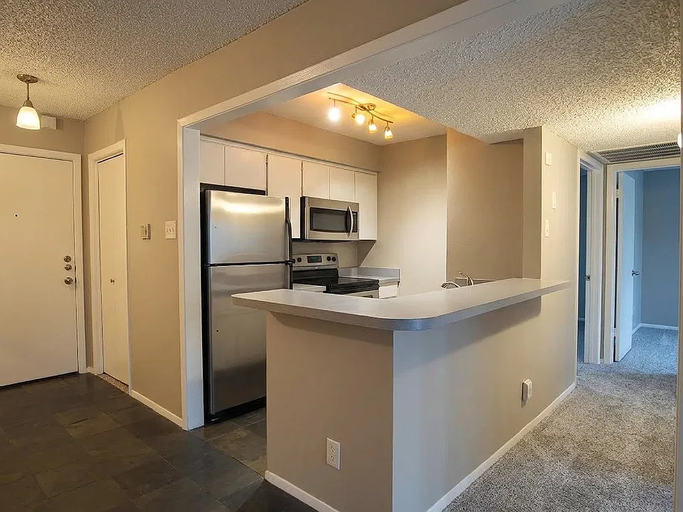 4859 Cedar Springs Rd #228
