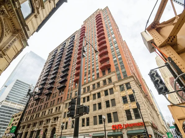 208 W Washington St APT 1510, Chicago, IL 60606