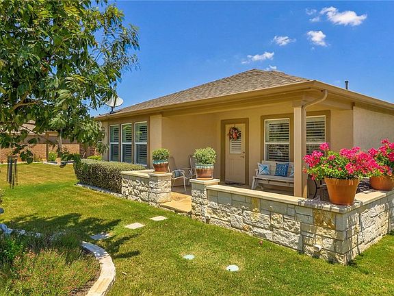 4th image of 204 Salado Creek Ln