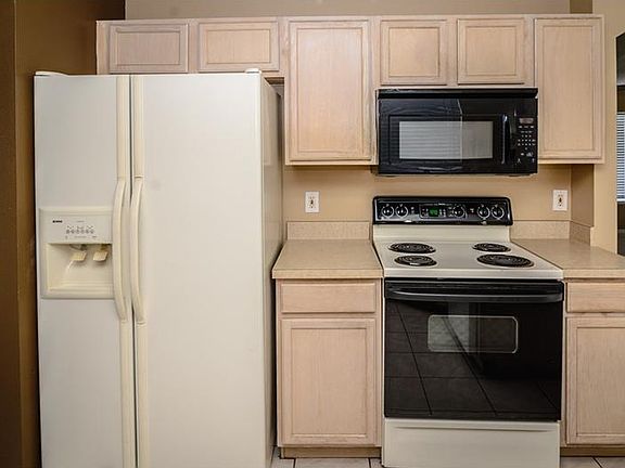 5th image of 1460 Carey Glen Cir