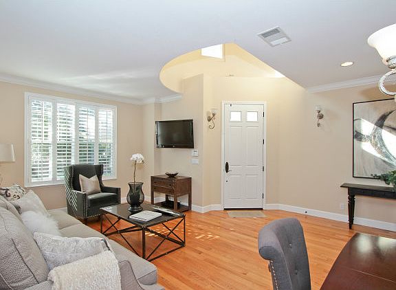 2nd image of 138 Terreno De Flores Cir