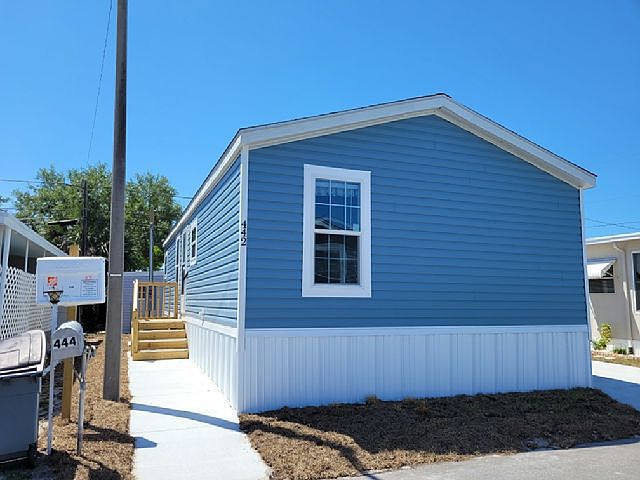 1st image of 4125 Park St N #442