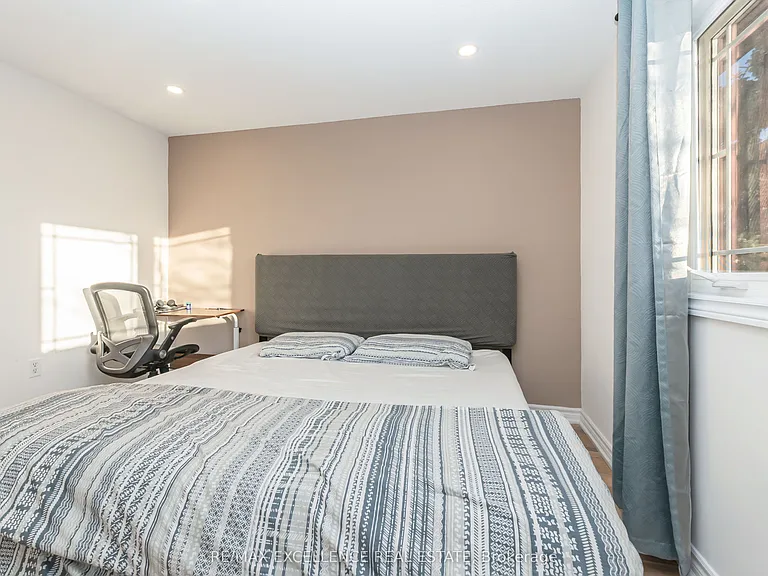 2962 Saint Malo Cir — Photo 10