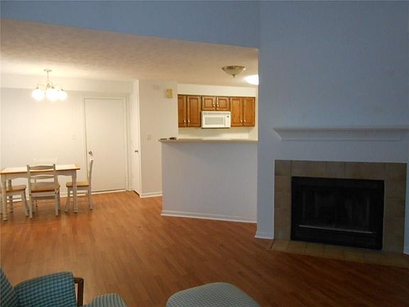4th image of 7436 Charrington Ct