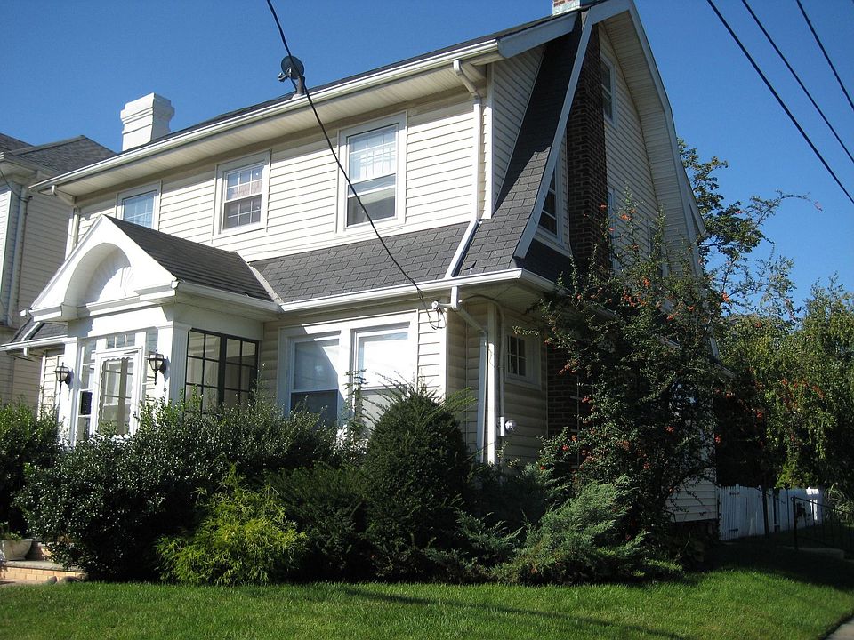 2nd image of 446 Union Ave #448