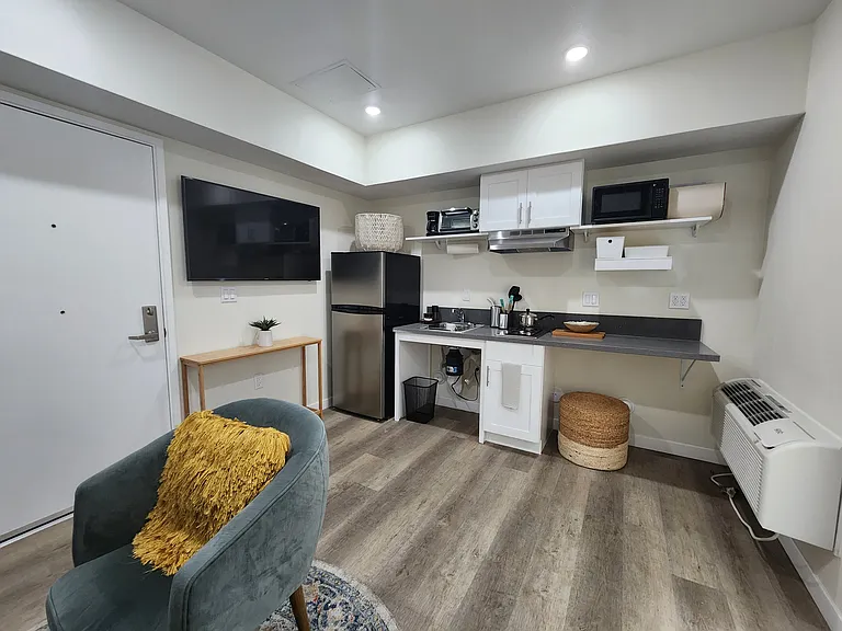 228 1/2 N Soto St #102 — Photo 11