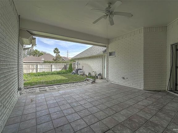 3rd image of 501 E Bluebird Ave