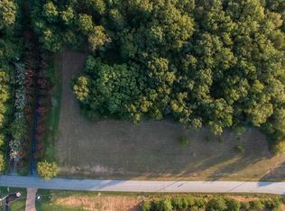 104 Stoneridge Dr, Chesnee, SC 29323