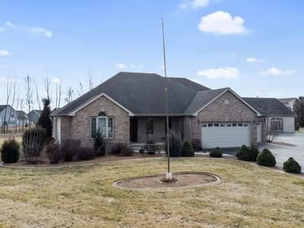 17707 Holtz Rd, Lowell, IN 46356