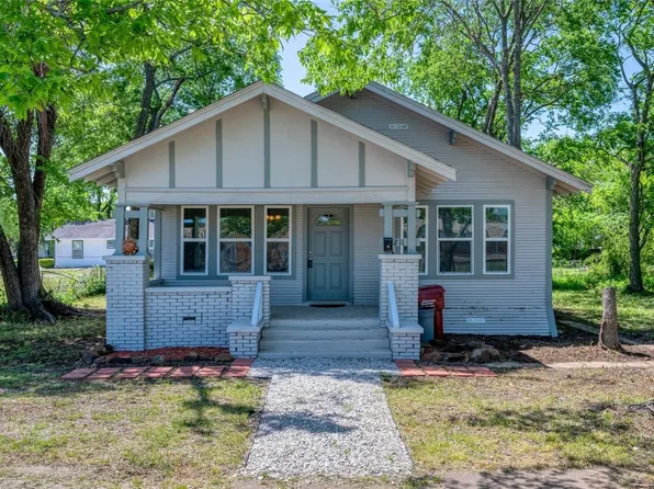 211 E Mulberry St, Leonard, TX 75452