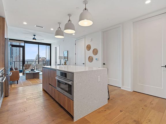 4th image of 84 East Ave #2610
