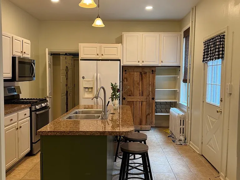 234 S Ann St — Photo 7