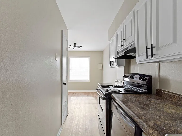 The Prairies Apartment Homes — Photo 7