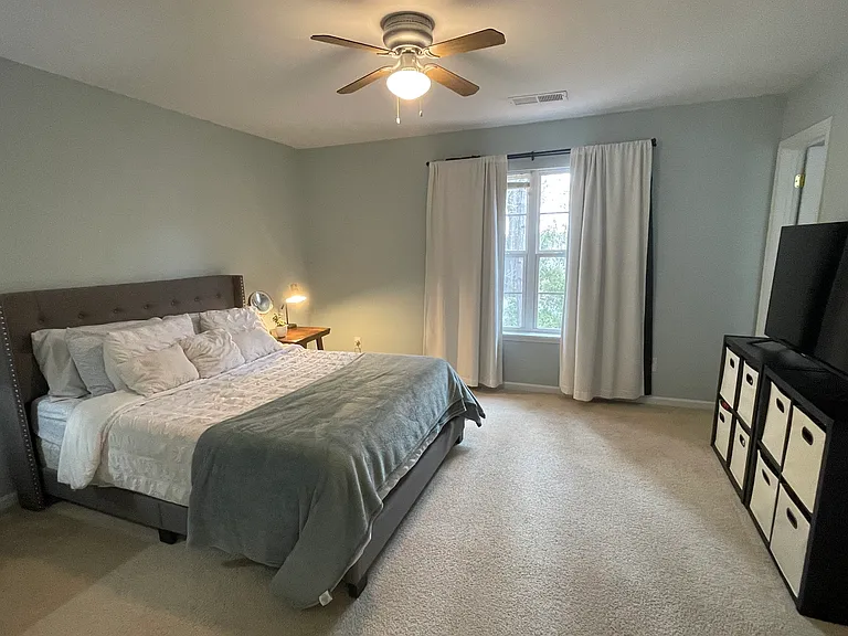 15545 Stronvar House Ln — Photo 5