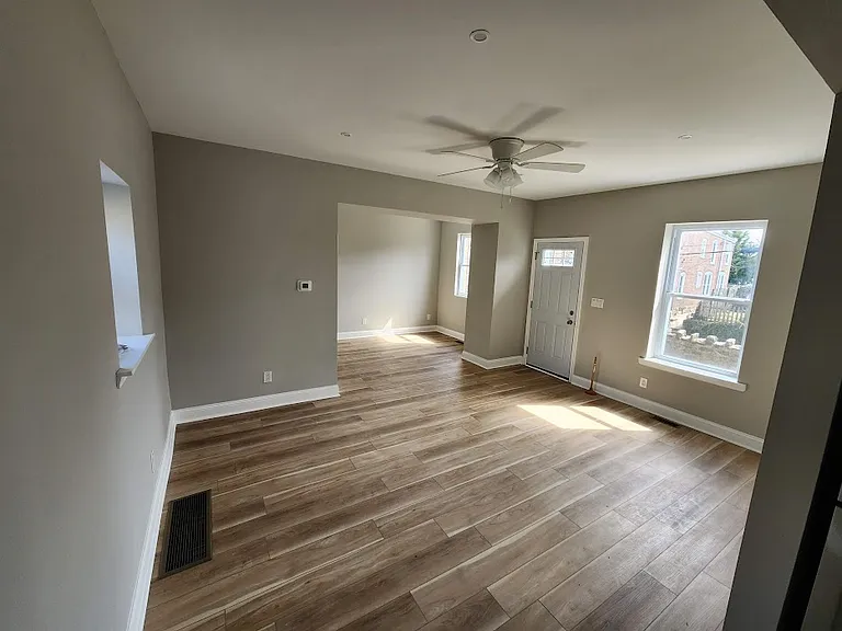 5535 Ridge Ave — Photo 13