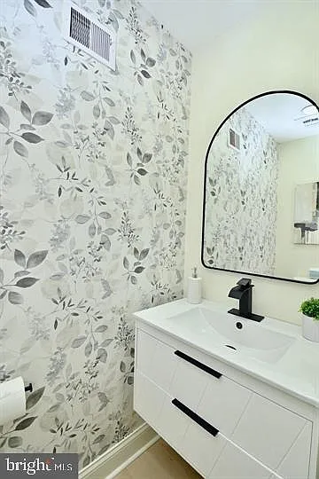 4702 Forestdale Dr — Photo 14