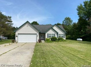 10064 Duffield Rd, Montrose, MI 48457