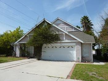 3rd image of 4043 Pine Nut Dr