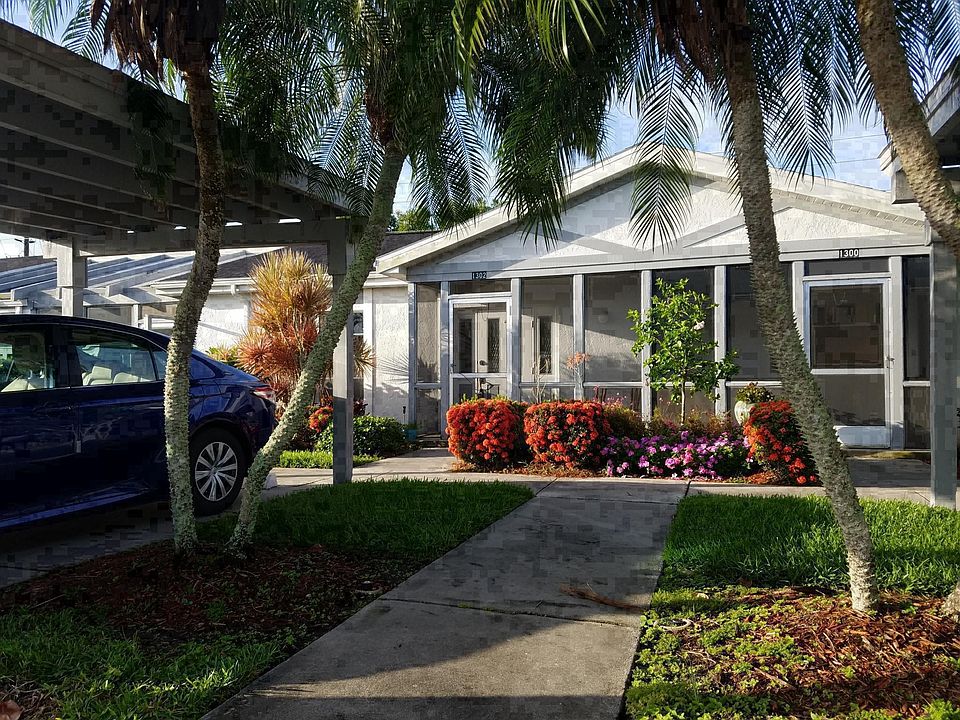 1st image of 1302 Sandtrap Dr