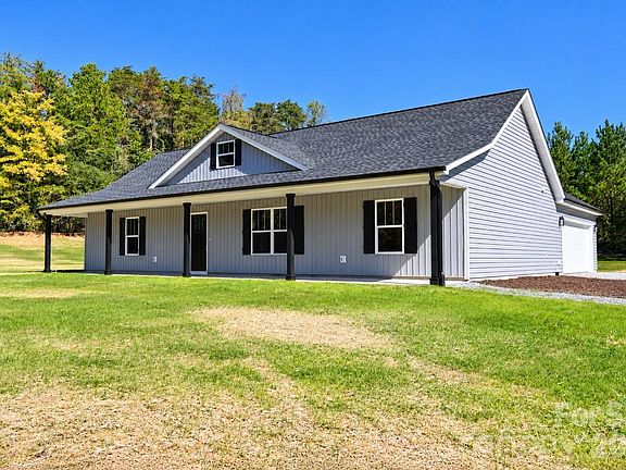 2nd image of 3052 Henry Knob Rd