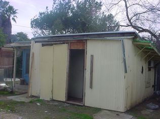 595 Riverside Rd, Oak View, CA 93022