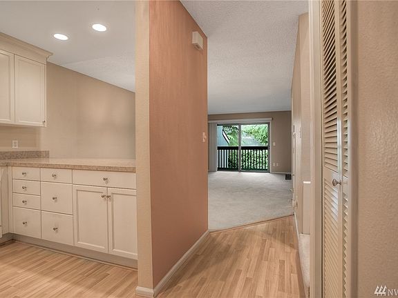 4th image of 17022 NE 80th St #C4