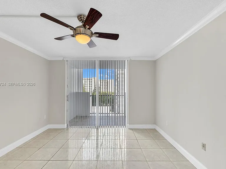 2750 NE 183rd St #806 — Photo 17