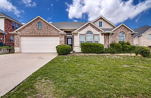 1140 Hidden Meadow Dr Photo 1