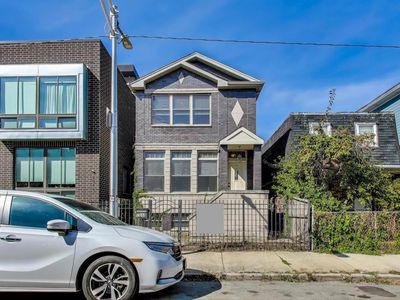 2044 W Superior St, Chicago, IL, 60612